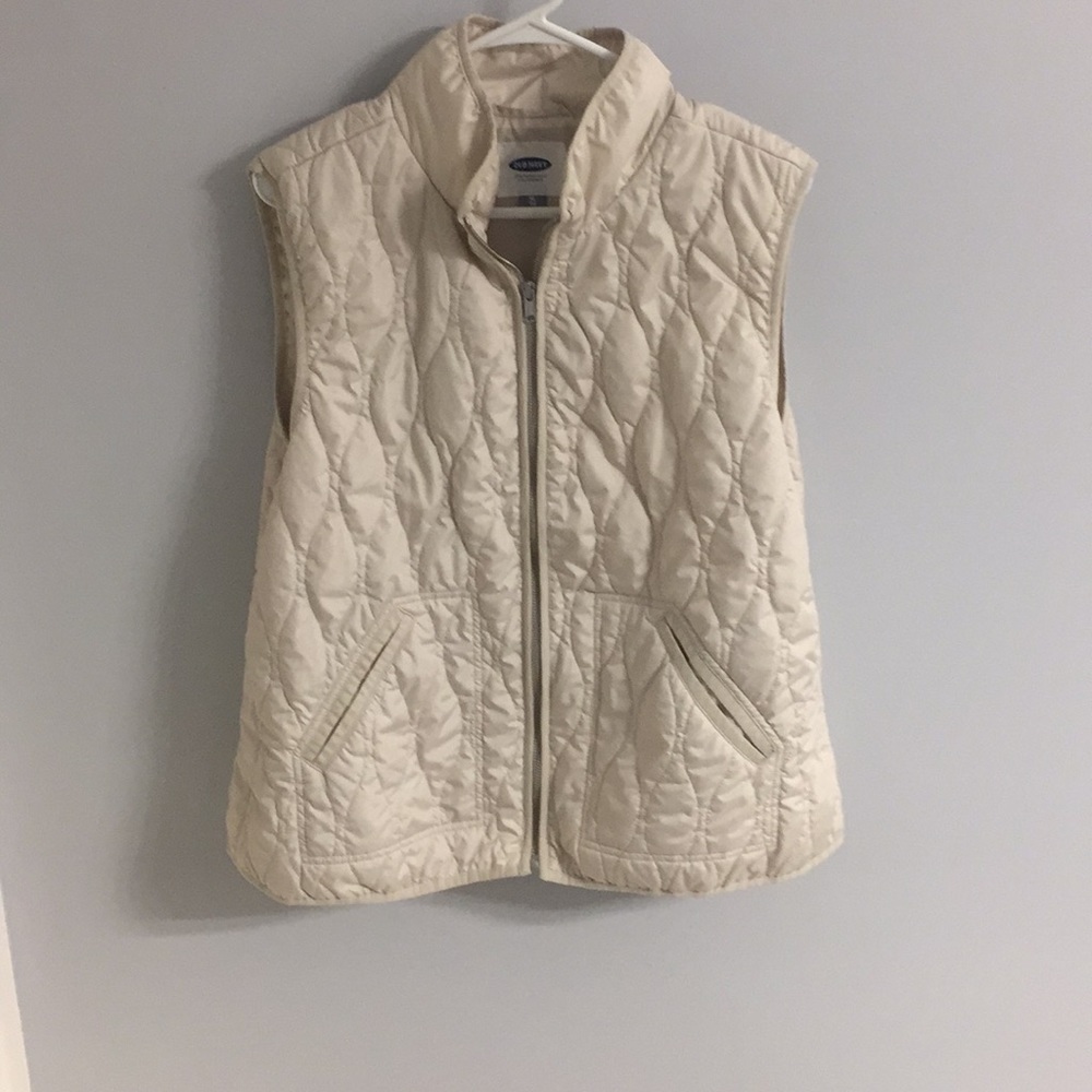 Cream Puffer Vest